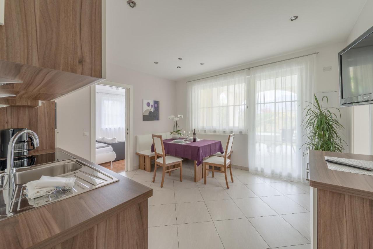 Quellenhof Apartment Termeno Bagian luar foto