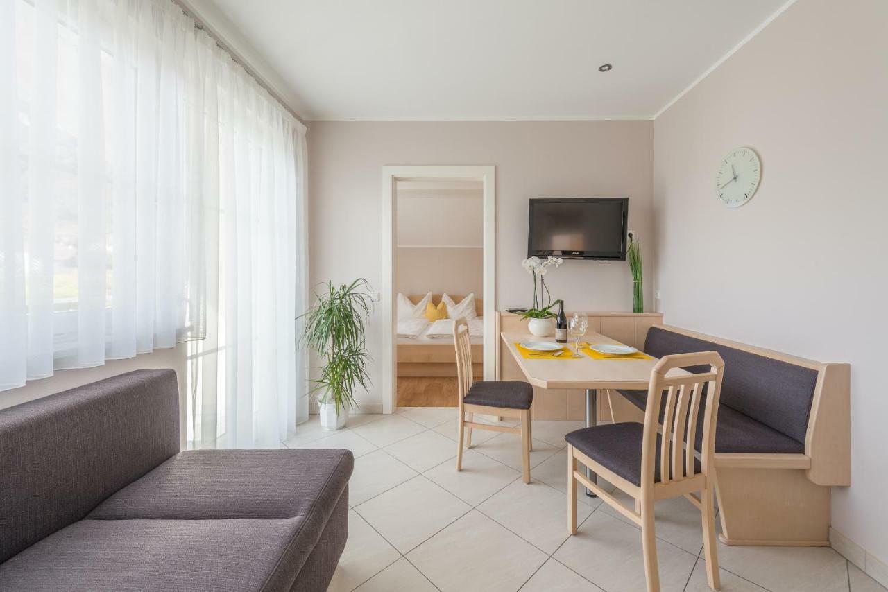 Quellenhof Apartment Termeno Bagian luar foto